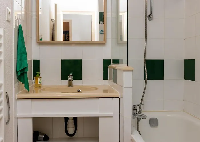 Blue Pinsolle - Appt Avec Piscine Partagee Lejlighed